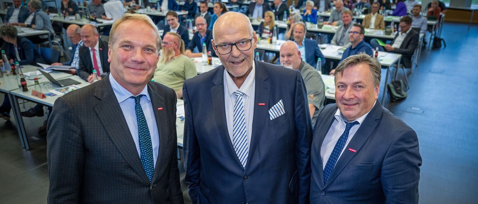 (v. l.) Vizepräsident Heiner Dresrüsse, Präsident Peter Eul, Vizepräsident Ralf Noltemeyer 