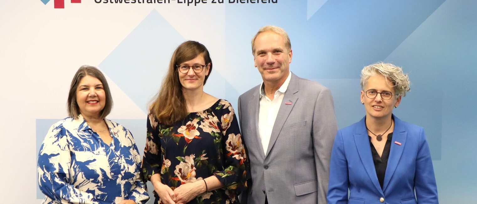 (v. l.) Dr. Maribel Illig, Geschäftsführerin der Handwerkskammer, Christina Kampmann, SPD-Landtagsabgeordnete, Heiner Dresrüsse, Vizepräsident der Handwerkskammer, Ragna Köstner, stellvertretende Hauptgeschäftsführerin der Handwerkskammer. 